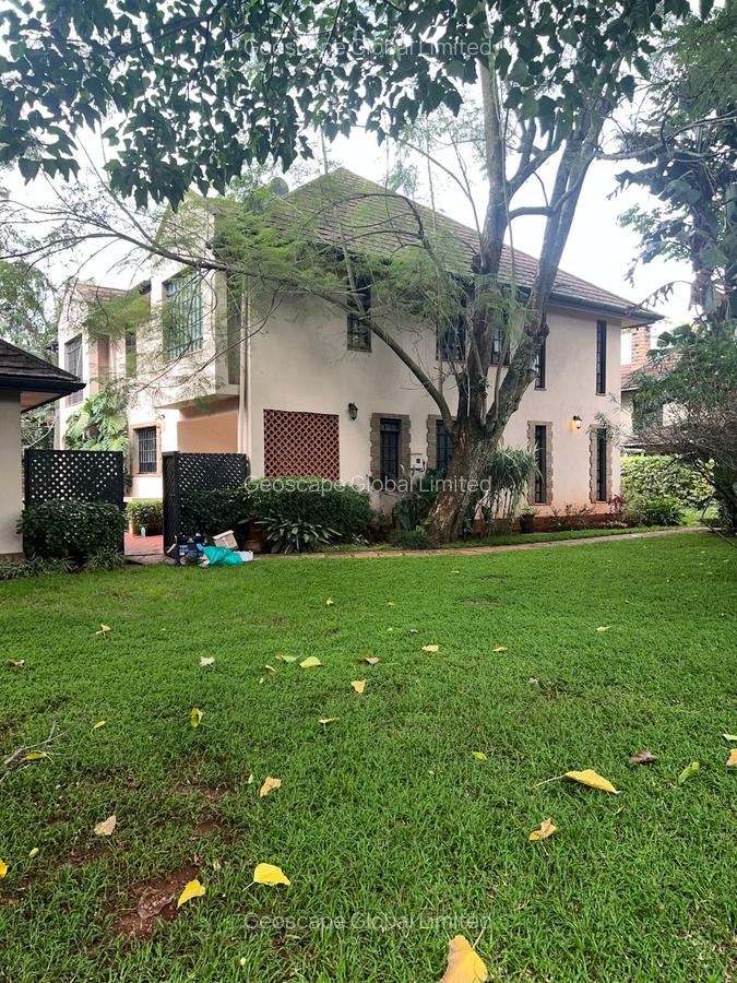 4 Bed House with En Suite in Karen - 4