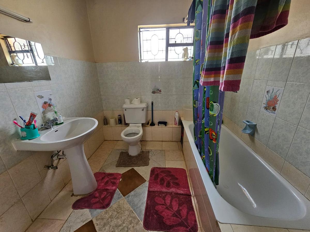 4 Bed House with En Suite in Kitisuru - 15