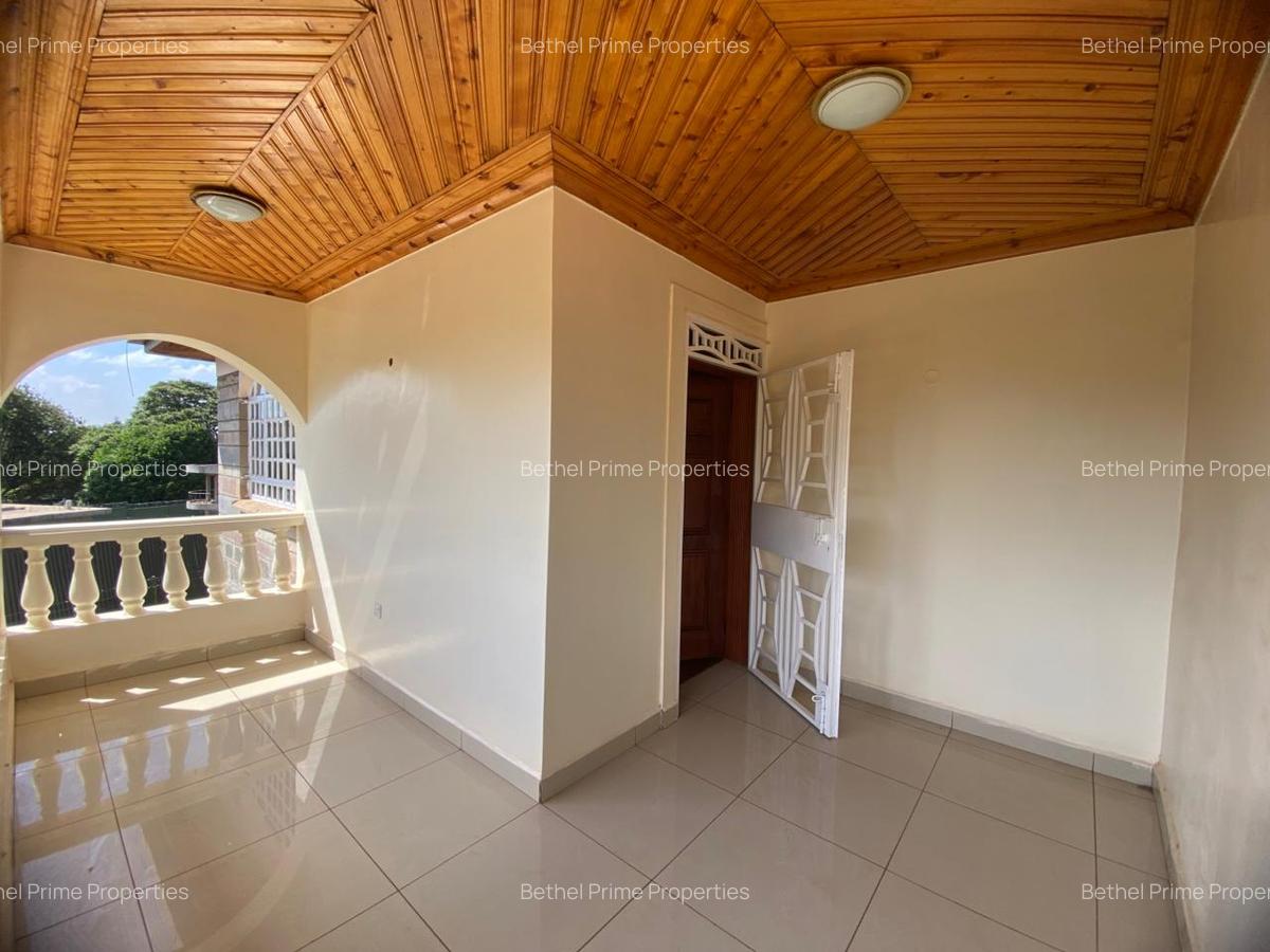 5 Bed House with En Suite in Nyari - 17