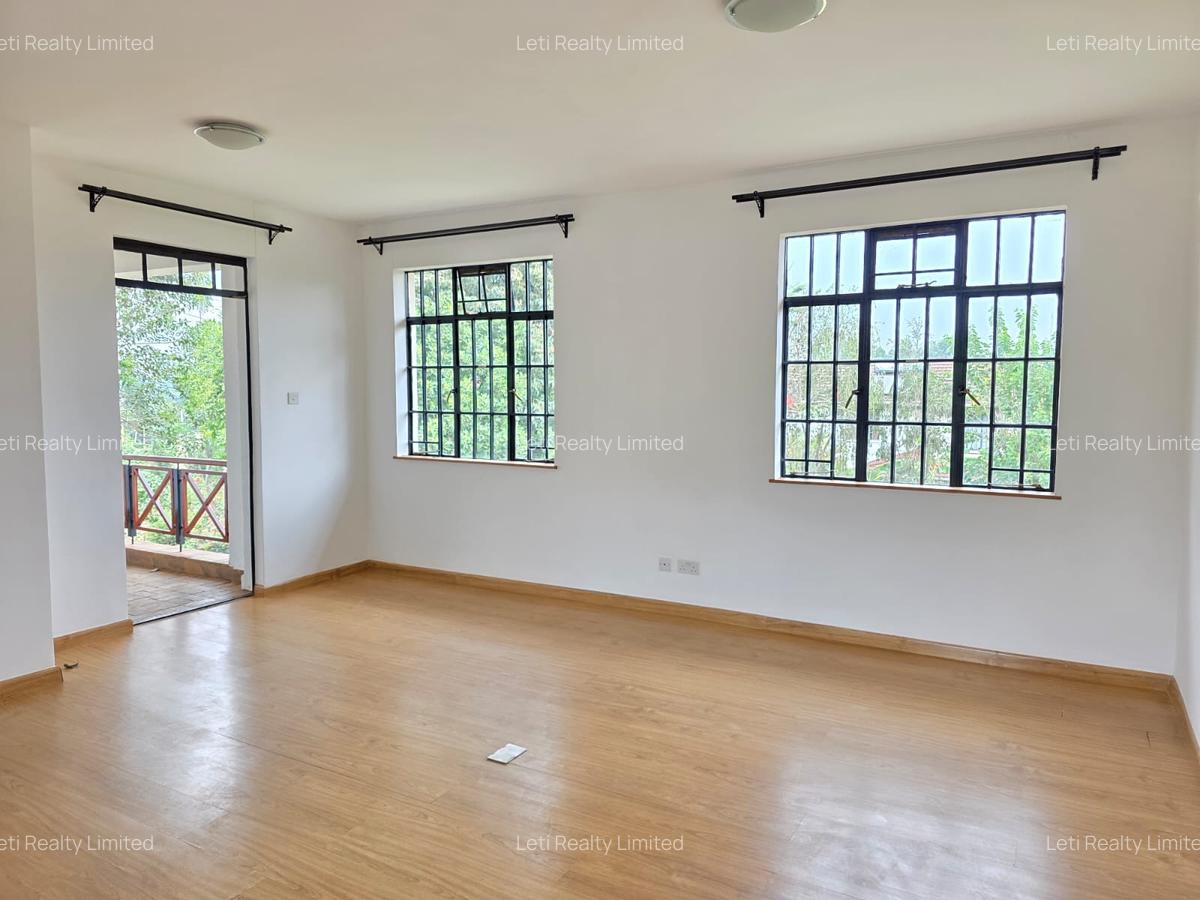 5 Bed House with En Suite in Runda - 7