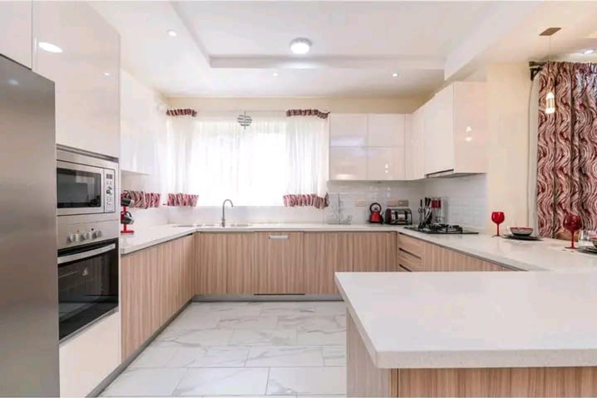 4 Bed Townhouse with En Suite at Off Kiambu Road - 4