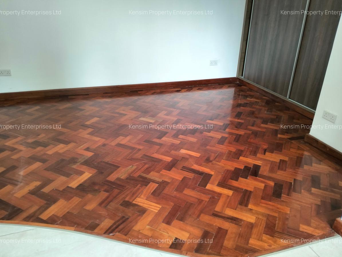 6 Bed Townhouse with En Suite in Lavington - 18