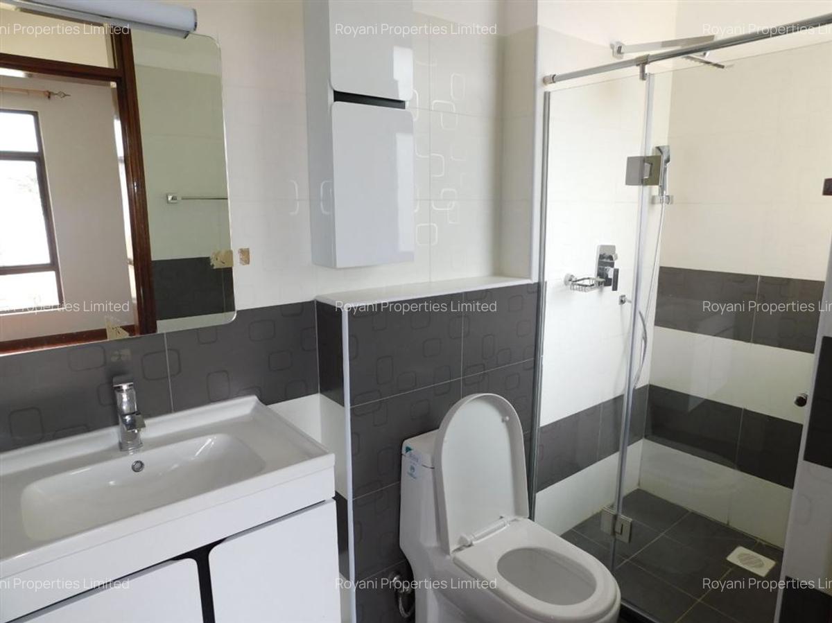 4 Bed House with En Suite at Opposite Sabis School And Next To Elmasian Resort - 9