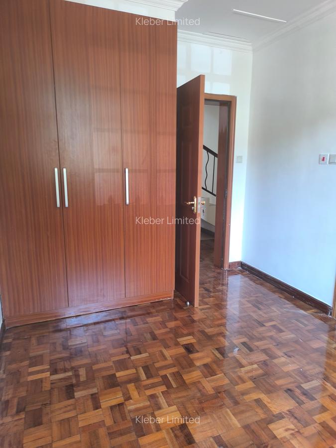 4 Bed House with En Suite in Loresho - 13