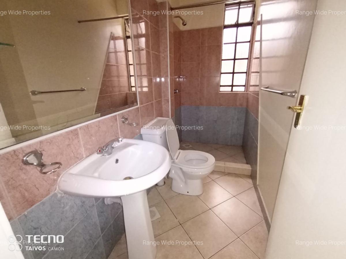 3 Bed Apartment with En Suite in Lavington - 14