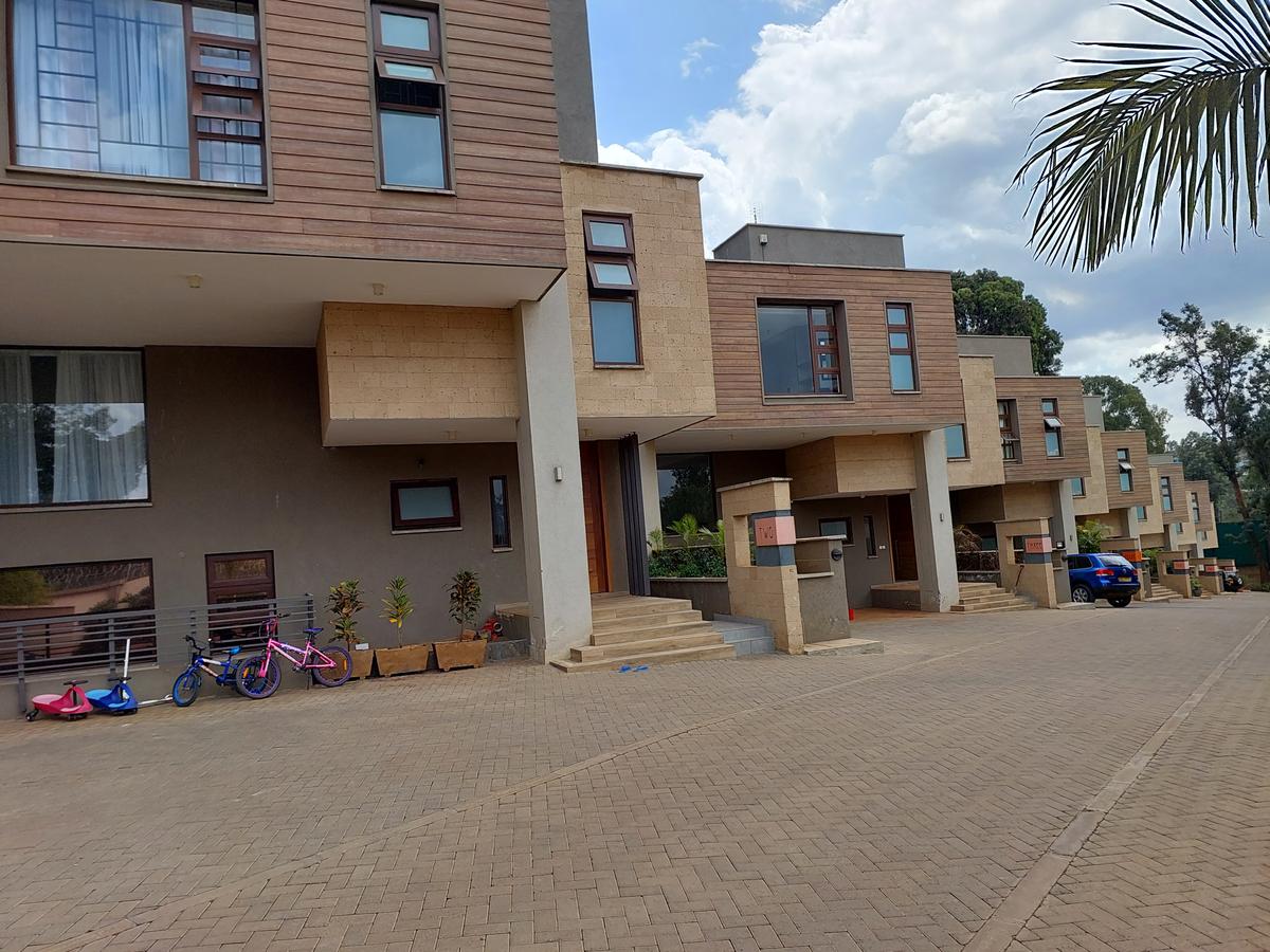 5 Bed Townhouse with En Suite at Chalbi Drive - 7