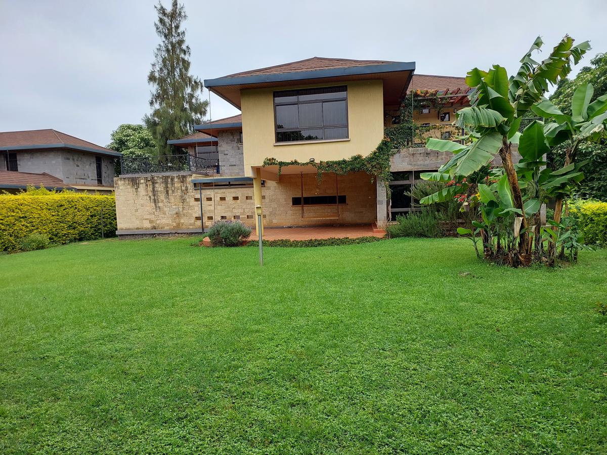 5 Bed House with En Suite at Soraya Drive - 3