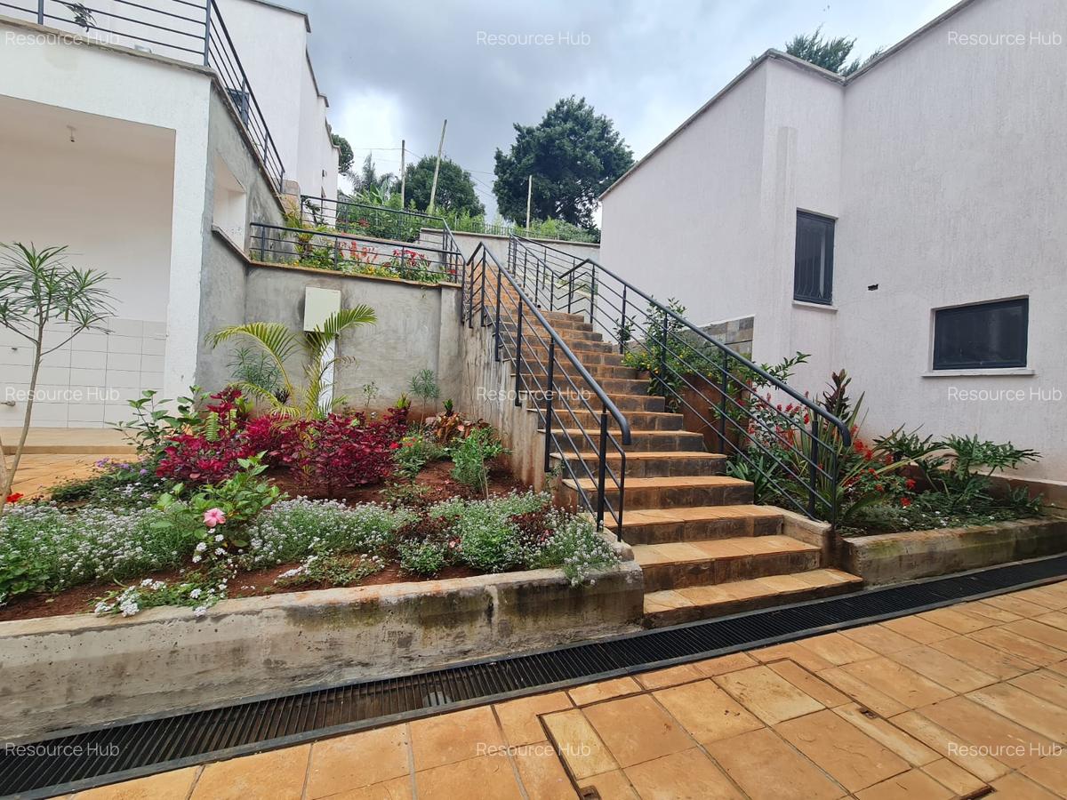 5 Bed House with En Suite at Loresho - 3