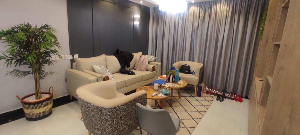 Serviced 1 Bed Apartment with En Suite at 5Th Avenue - 1