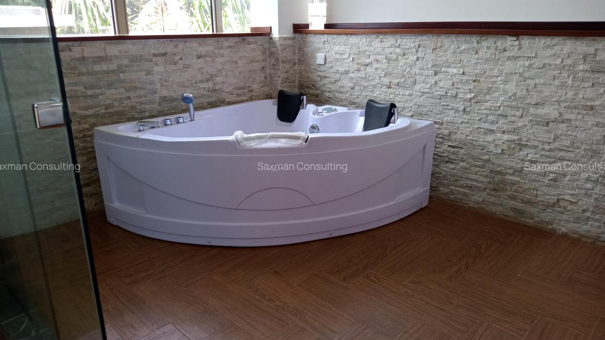 6 Bed House with En Suite in Karen - 5