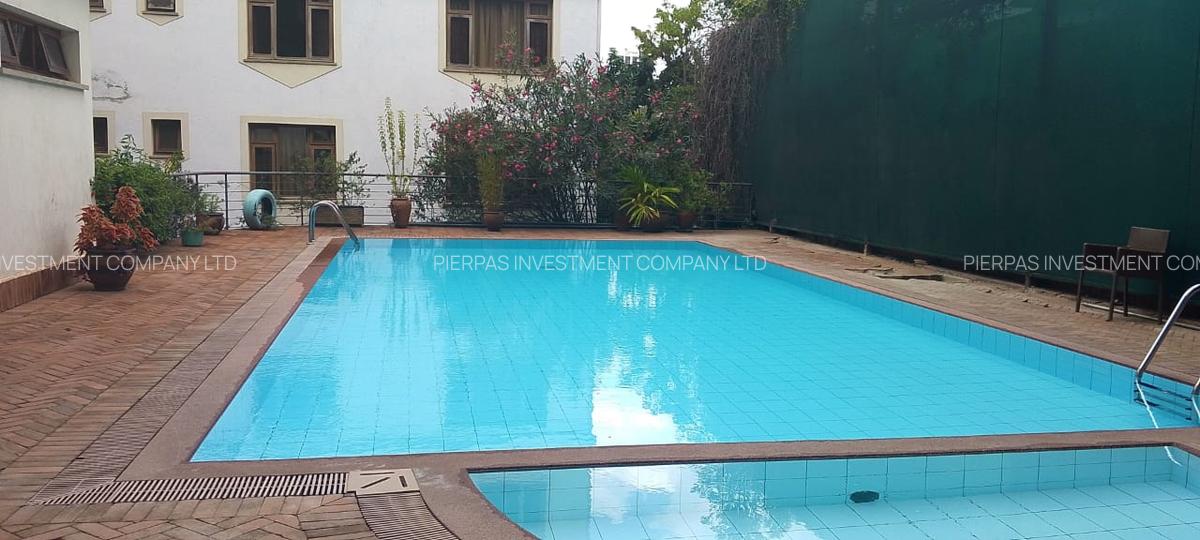 Serviced 3 Bed Apartment with En Suite in Riverside - 2