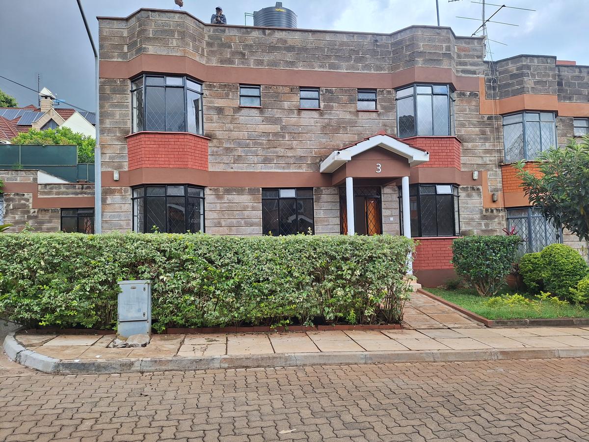 4 Bed Townhouse with En Suite in Lavington - 1