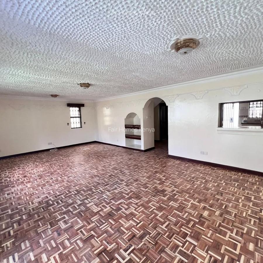 4 Bed Townhouse with En Suite at Convent Drive - 13