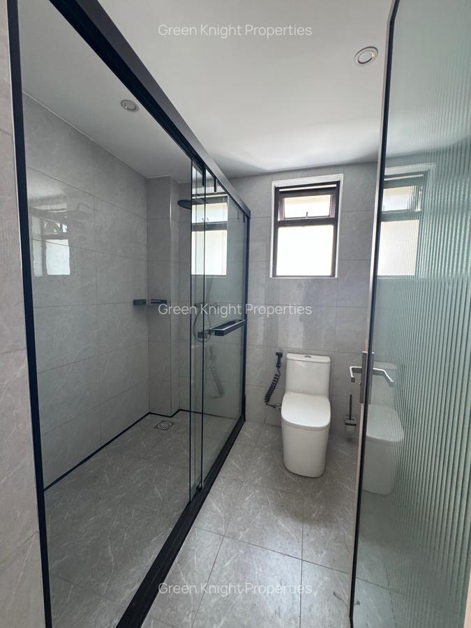 Serviced 3 Bed Apartment with En Suite in Riverside - 12