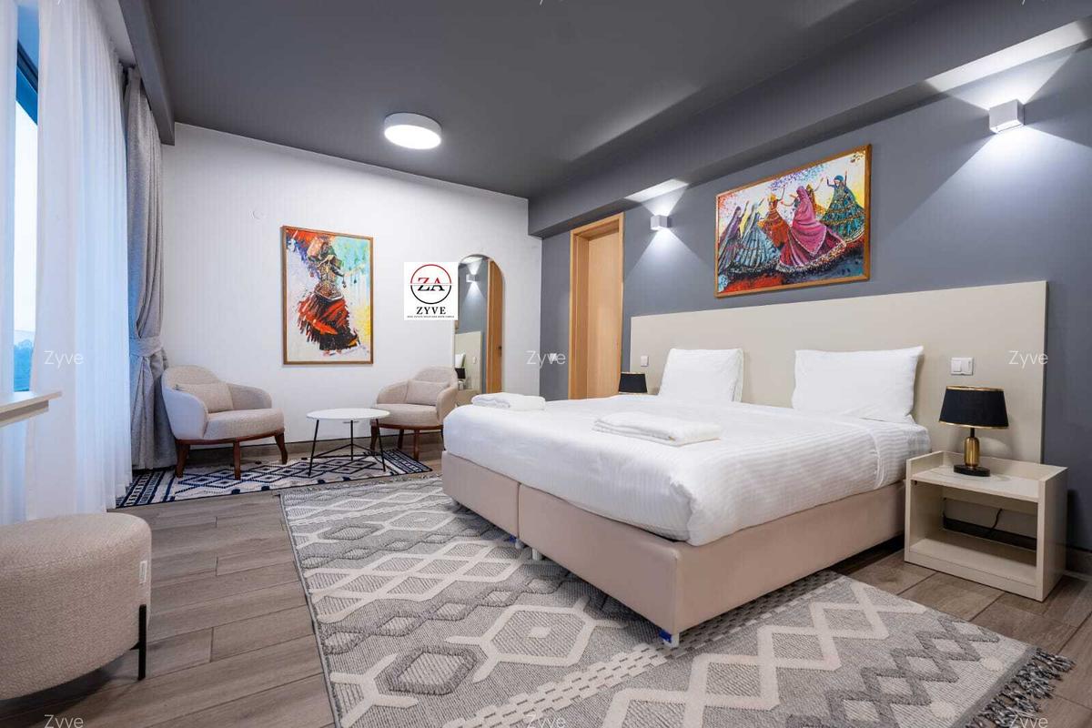 Serviced 3 Bed Apartment with En Suite - 4