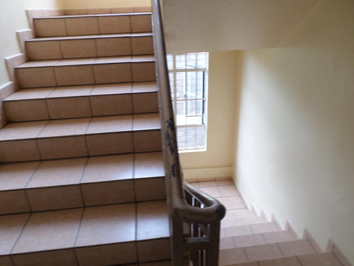 2 Bed Apartment with En Suite at Kilimani - 12