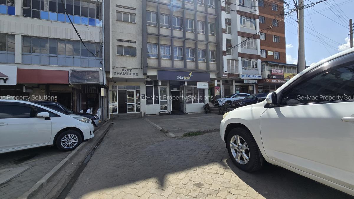 180 m² Commercial Property with Service Charge Included at Kenyatta Market - 7