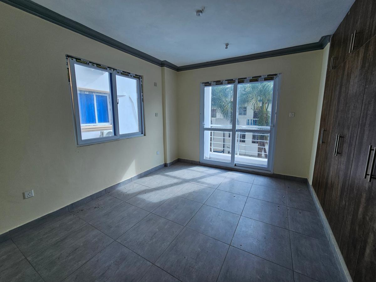 2 Bed Apartment with En Suite in Nyali Area - 8