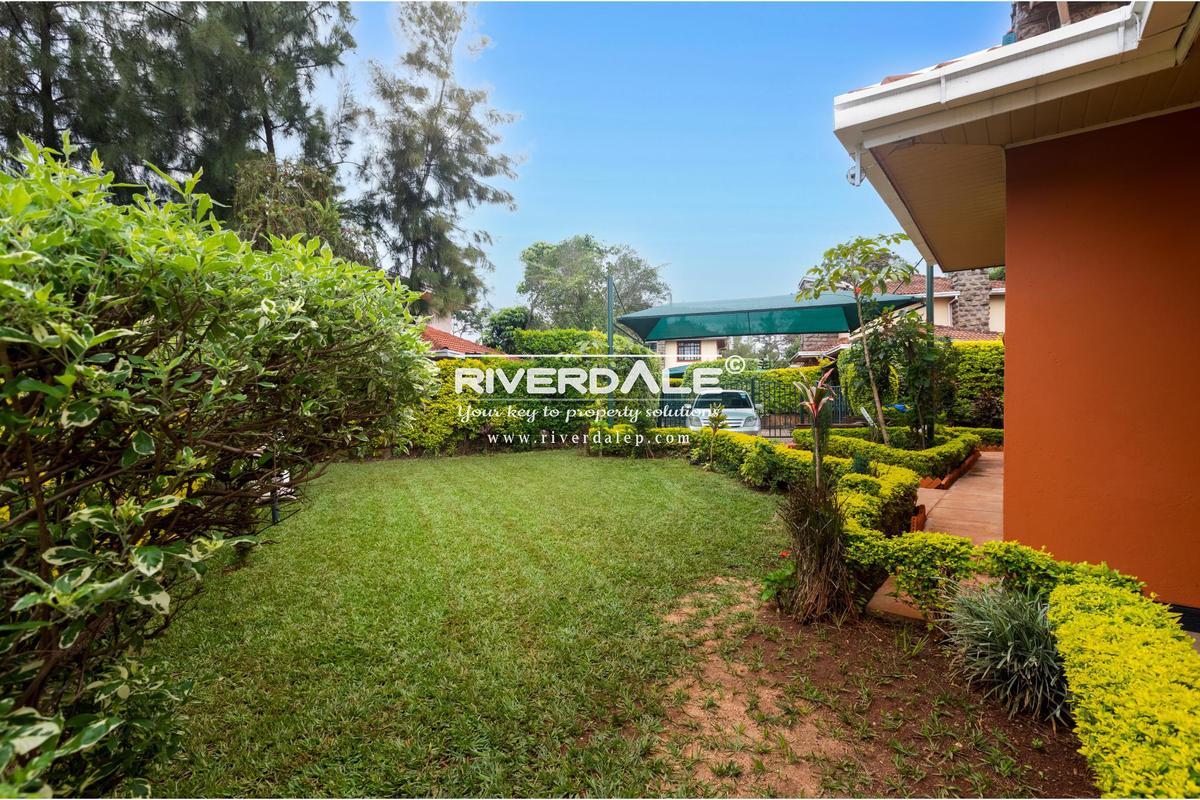 4 Bed Villa with En Suite in Kiambu Road - 16