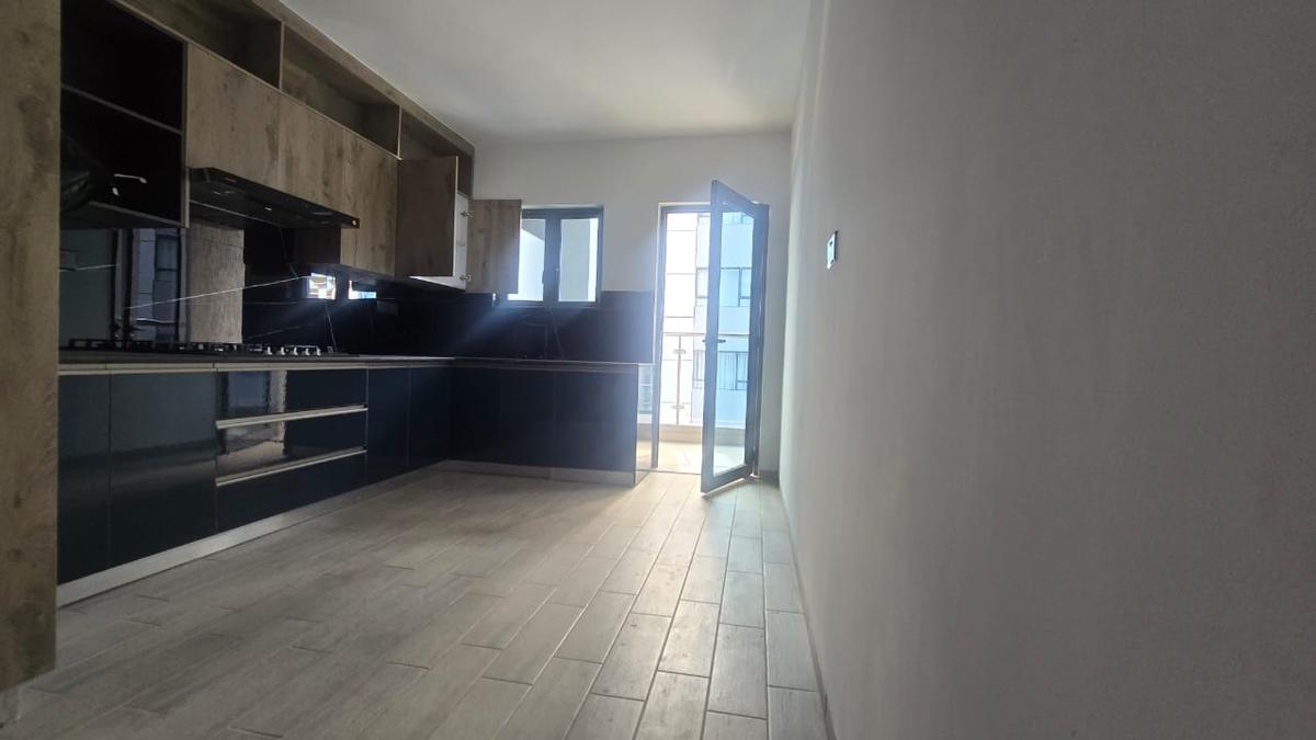 2 Bed Apartment with En Suite in Lavington - 18