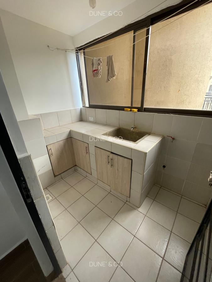 2 Bed Apartment with En Suite in Riverside - 8