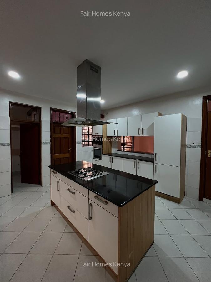 5 Bed Townhouse with En Suite at Kaputei Gardens - 2