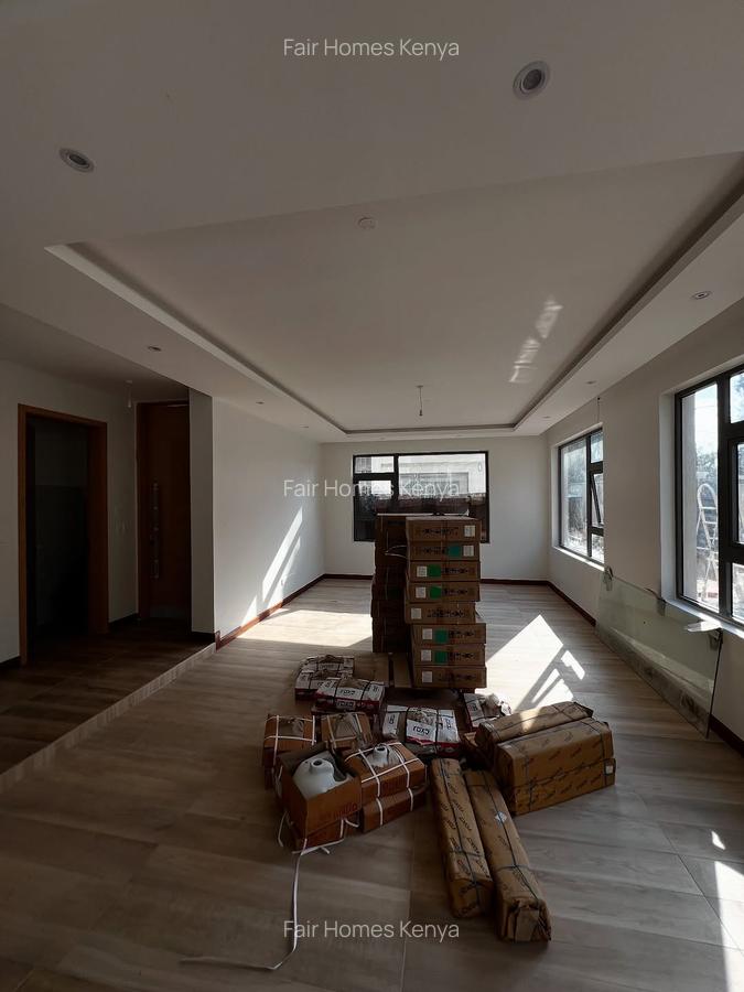 6 Bed Townhouse with En Suite at Convent Drive - 3