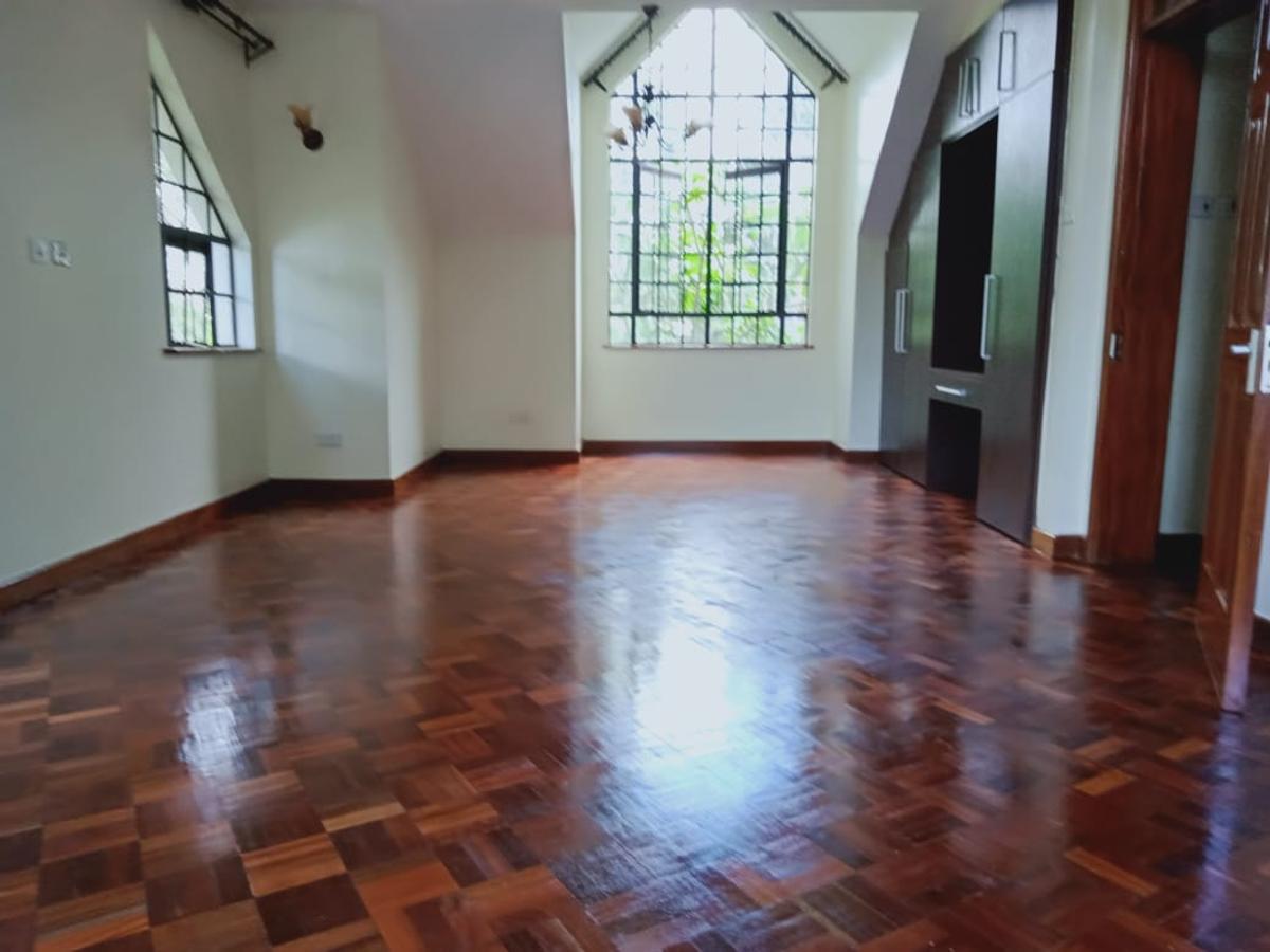 4 Bed Townhouse with En Suite at Chalbi Drive - 6