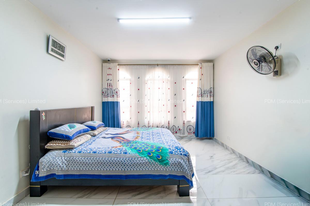 5 Bed Townhouse with En Suite in Lavington - 11