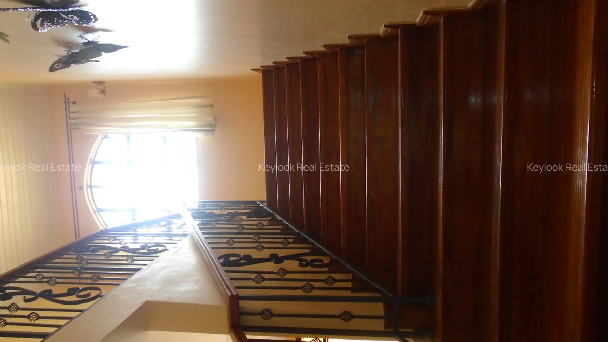 4 Bed Townhouse with En Suite at Lavington Green - 18