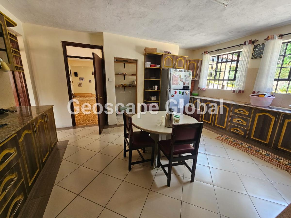 5 Bed House with En Suite in Kitisuru - 12