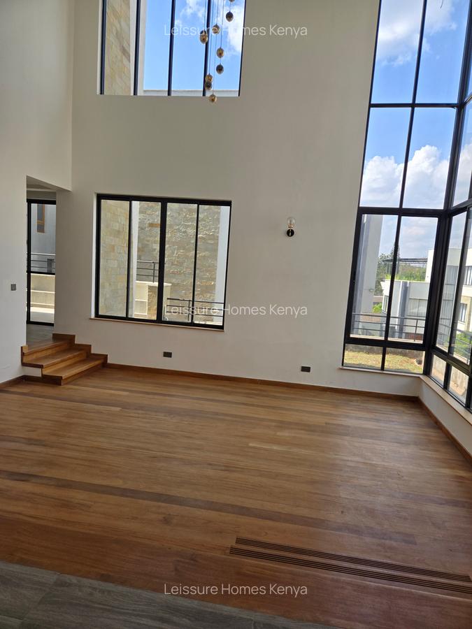 5 Bed Villa with En Suite at Apple Cross - 6