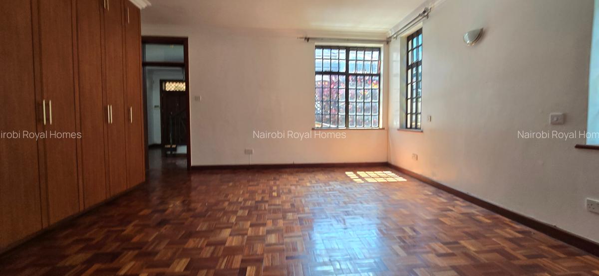 4 Bed House with En Suite at Convent Drive - 20