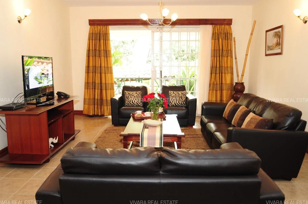 3 Bed Apartment with En Suite in Riverside - 14