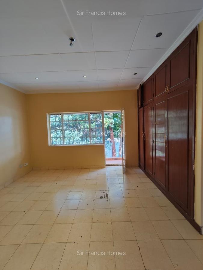 4 Bed House with En Suite in Kileleshwa - 3