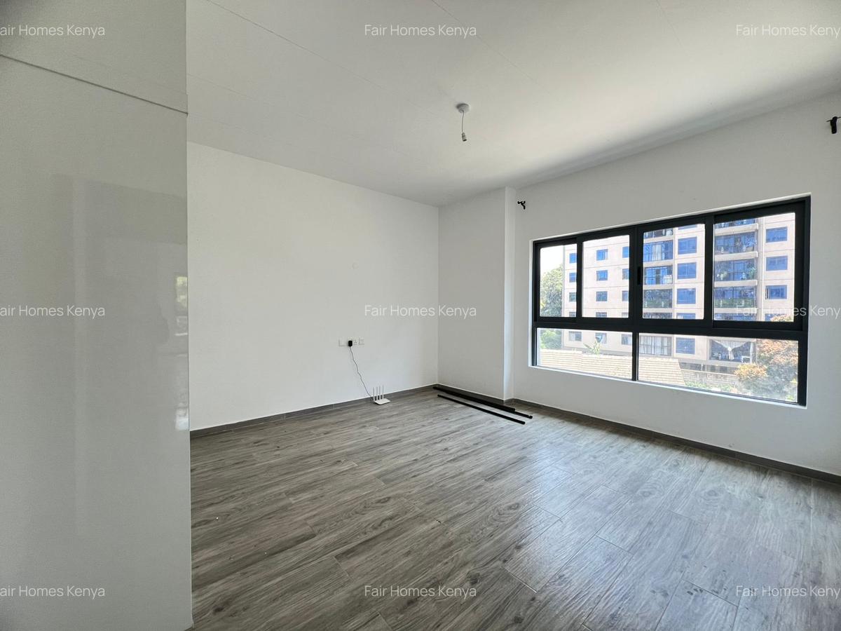 2 Bed Apartment with En Suite at Valley Arcade - 3