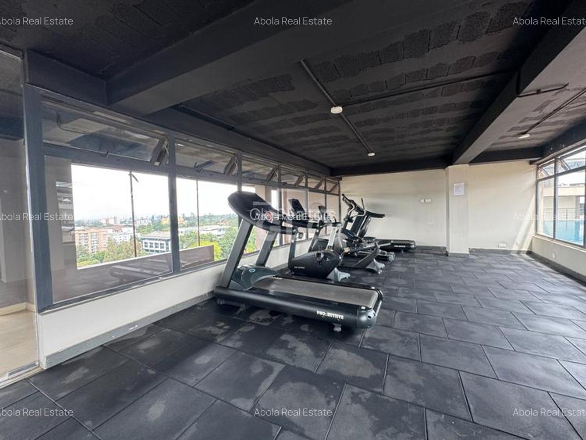 4 Bed Apartment with En Suite in Riverside - 19