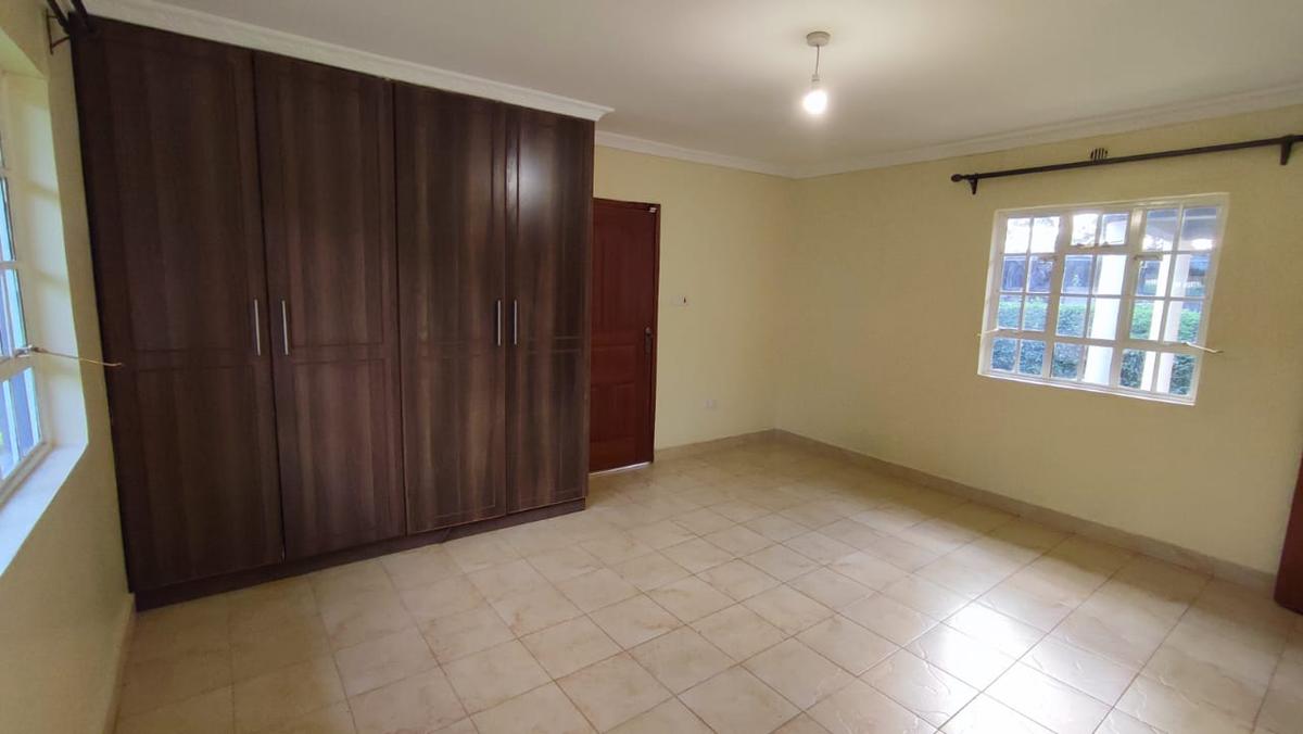 1 Bed House with En Suite at Loresho - 14