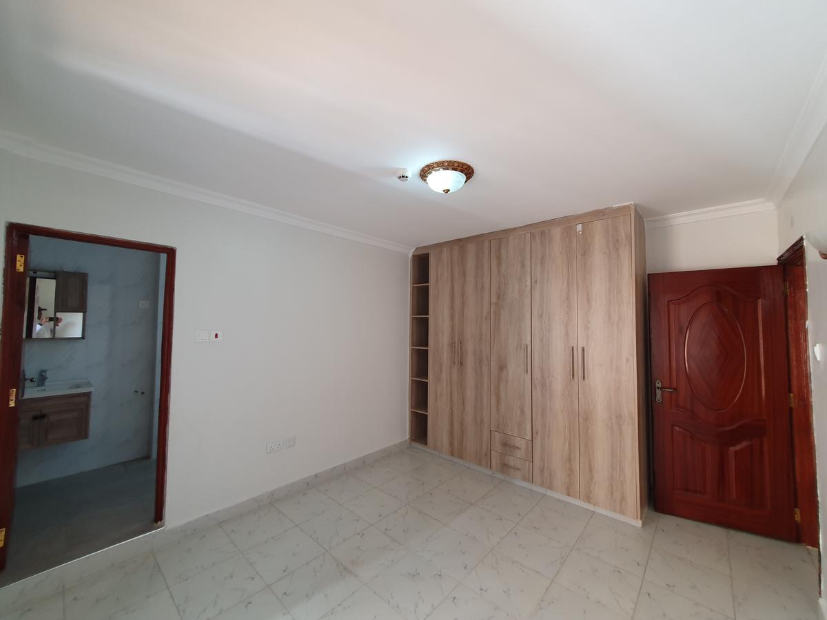 3 Bed Apartment with En Suite at City Park Drive - 12