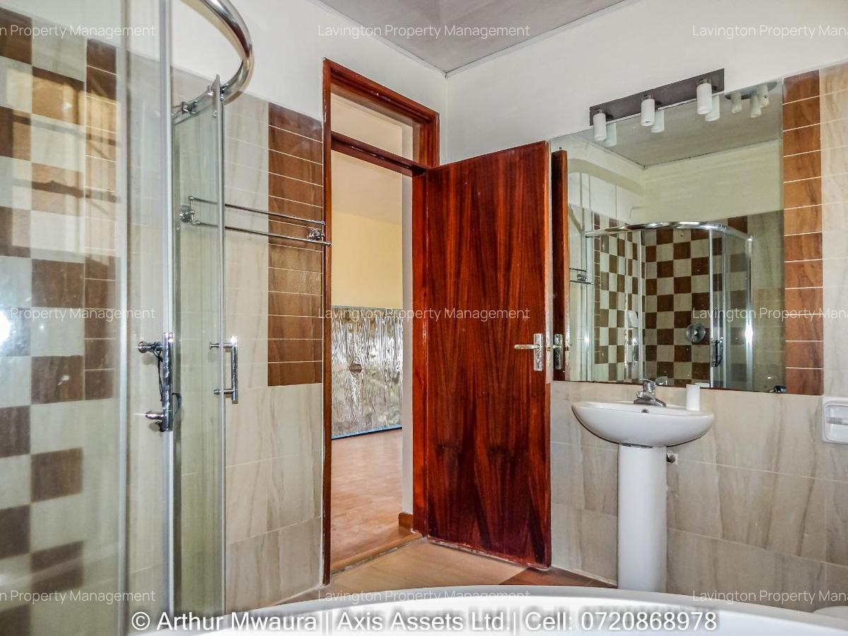 3 Bed Apartment with En Suite at Riverside Drive - 12