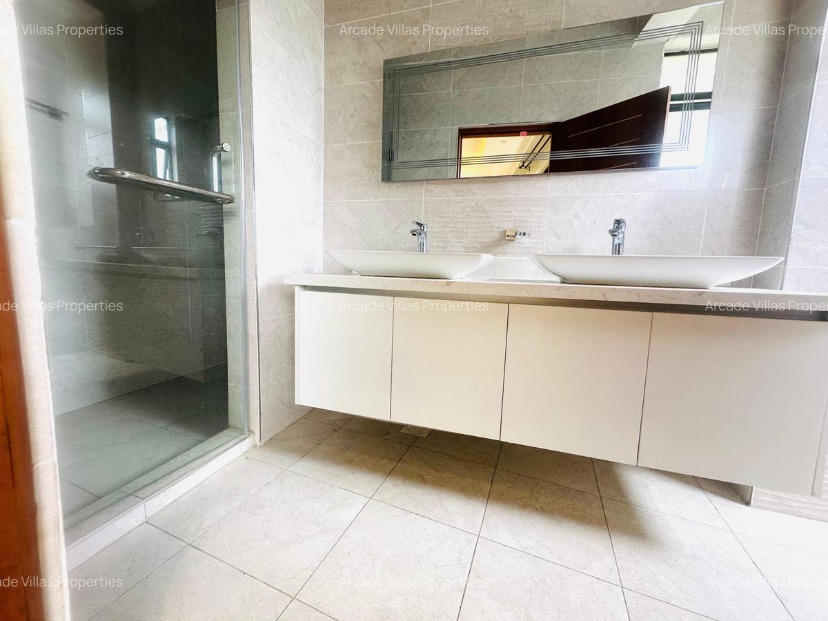 3 Bed Apartment with En Suite in Kileleshwa - 12