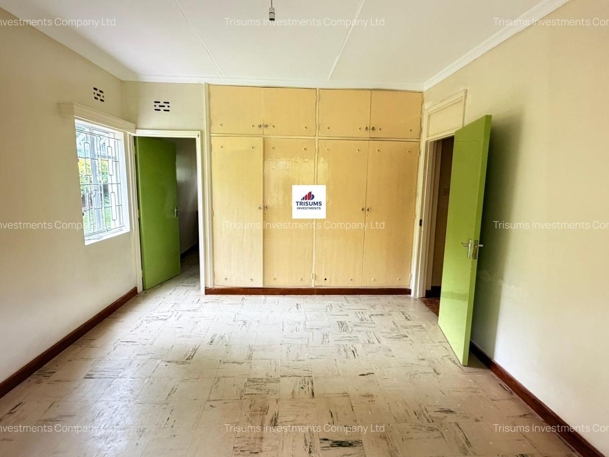 4 Bed House with En Suite in Runda - 9