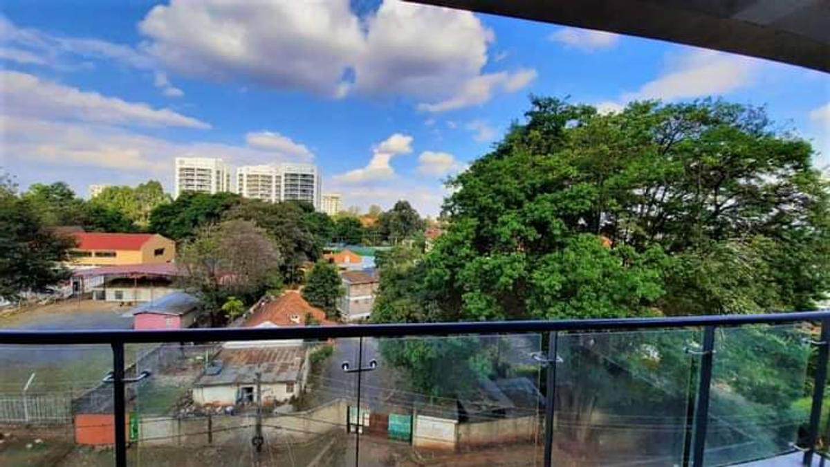 2 Bed Apartment with En Suite in Lavington - 13