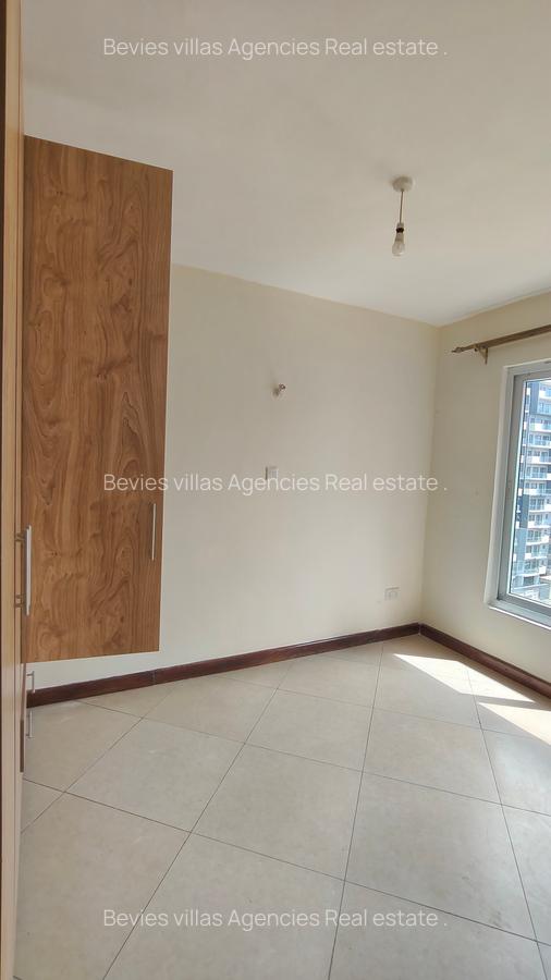 3 Bed Apartment with En Suite at Parklands - 6