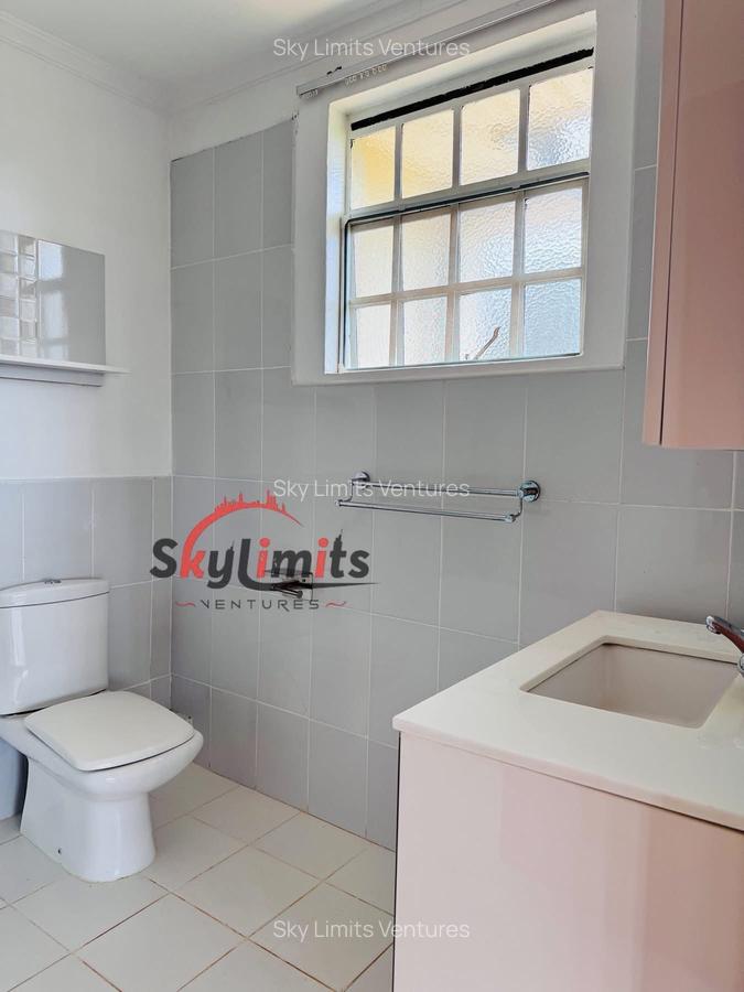 4 Bed Townhouse with En Suite at Redhill Rd - 11