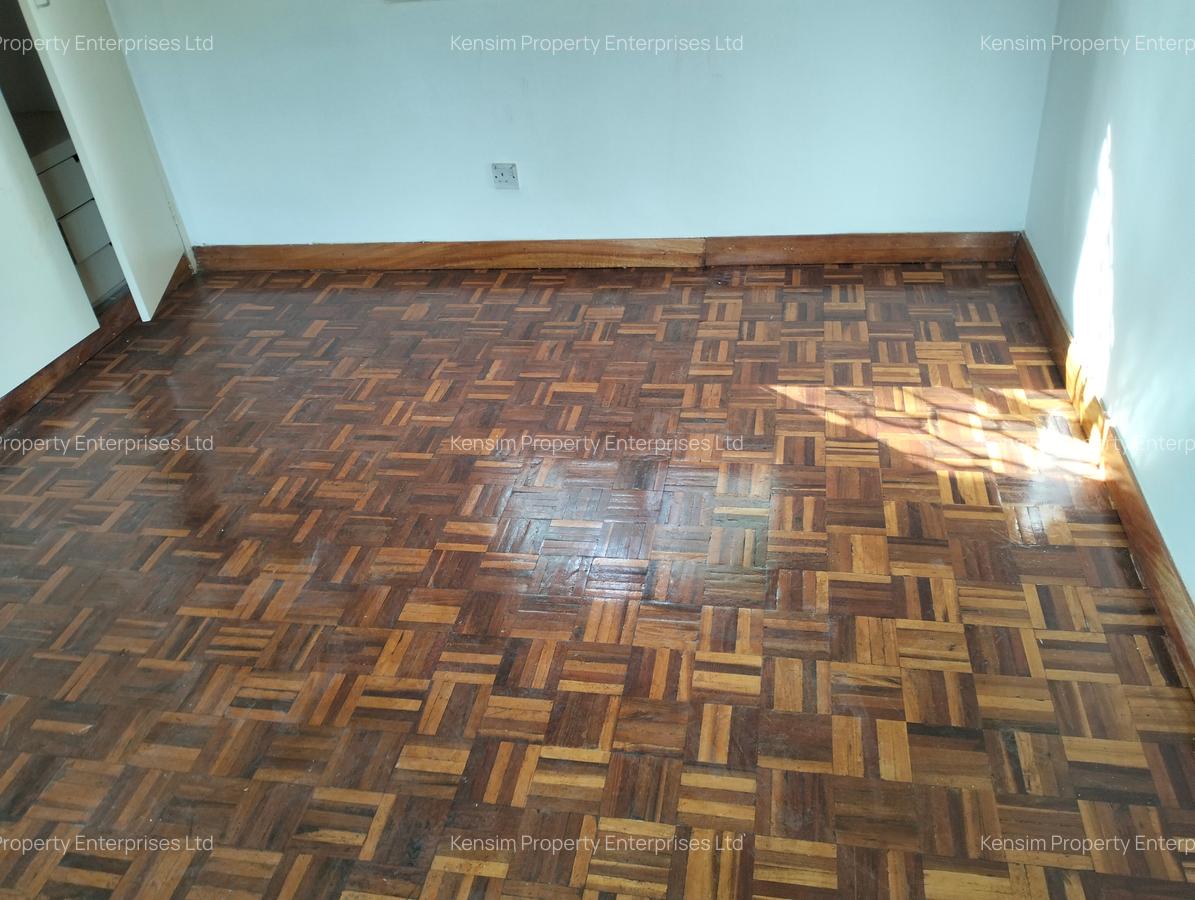 4 Bed Townhouse with En Suite in Lavington - 14