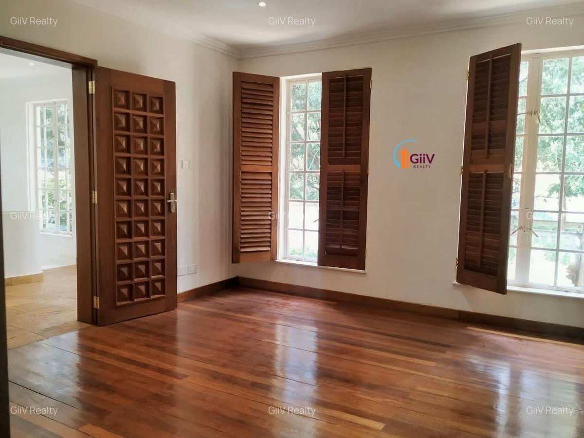 2 Bed House with En Suite in Kitisuru - 12