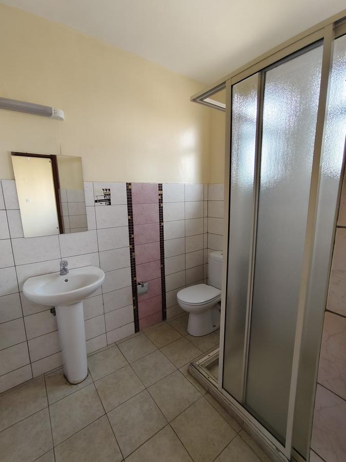 Serviced 5 Bed Apartment with En Suite in Kilimani - 15