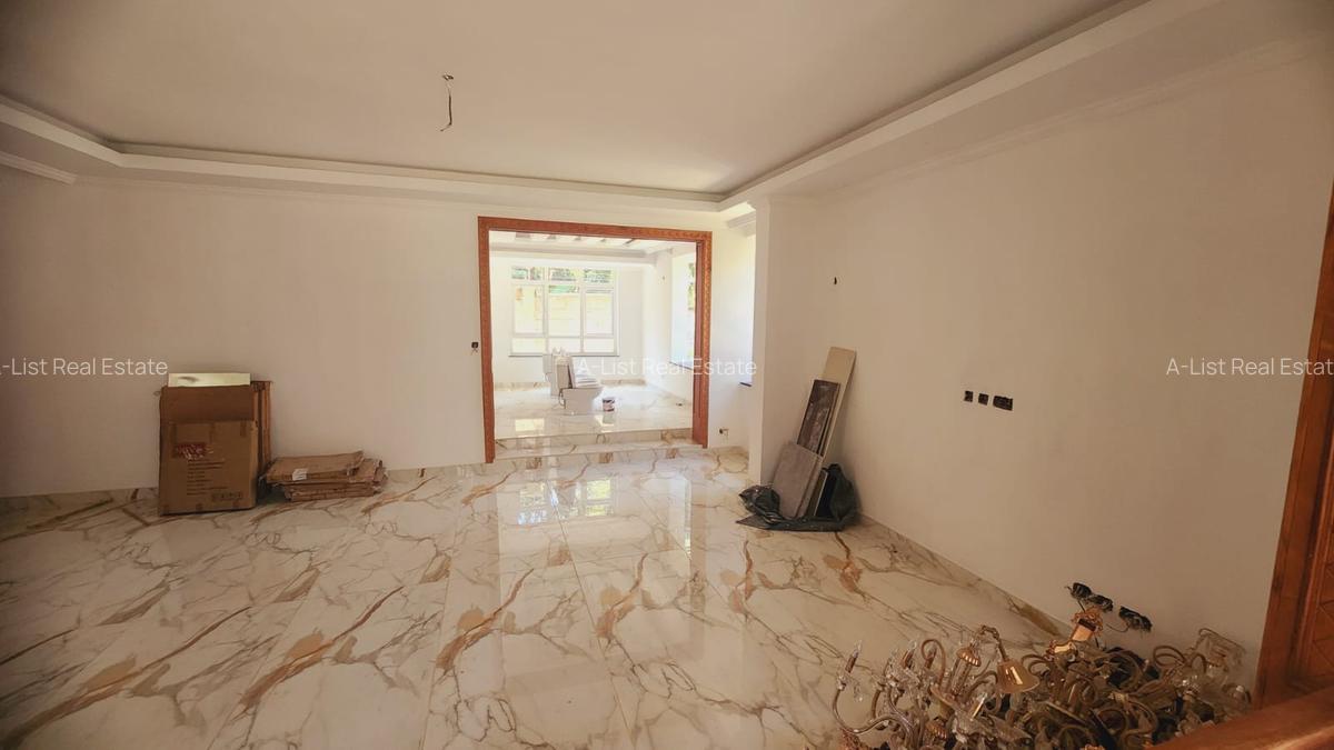 5 Bed Villa with En Suite at Lavington - 11