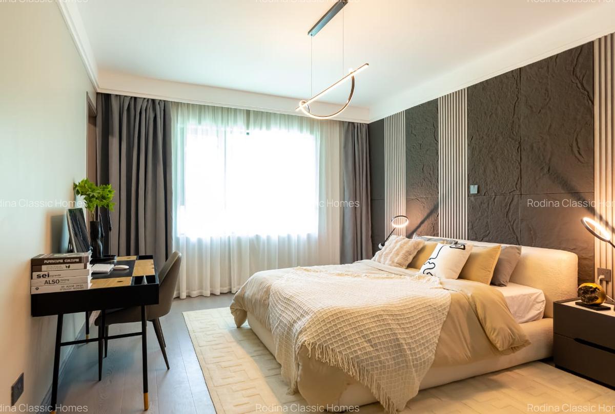 4 Bed Apartment with En Suite at Othaya Road - 2